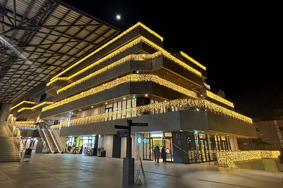 施設全体をLEDでデコレーション