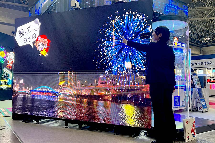 インコスタッチで触れると花火があがるLEDビジョン