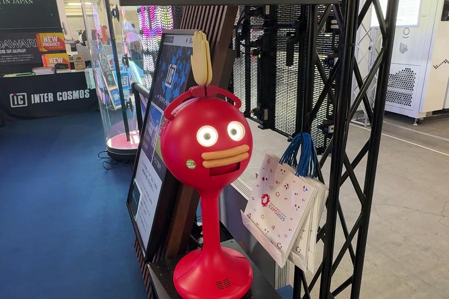 拍手とおしゃべりで賑やかす「ビッグクラッピー」