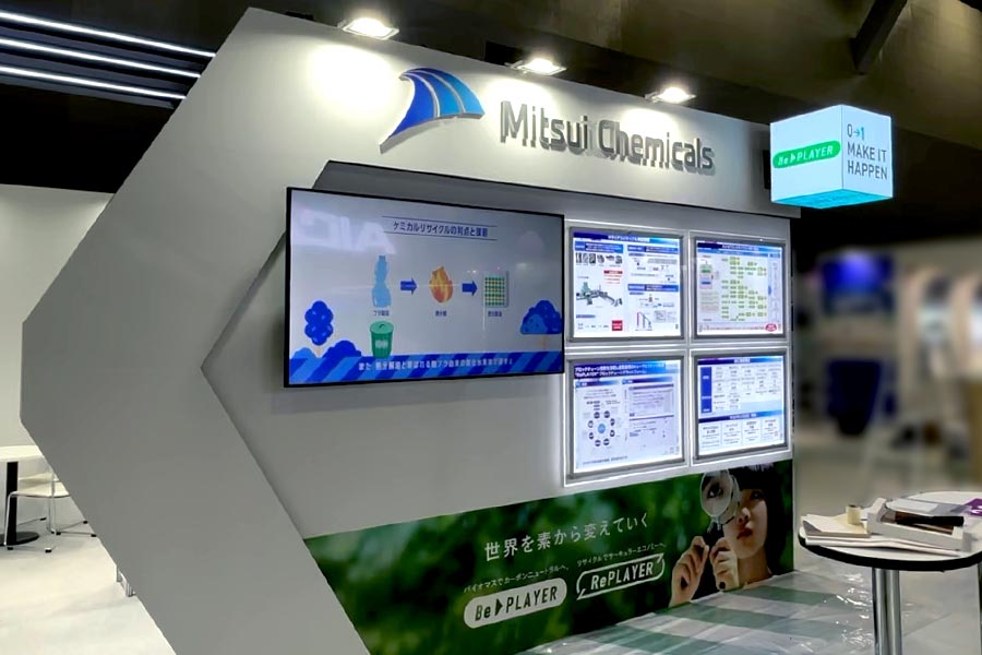 展示会ブースでのキューブビジョン施工事例