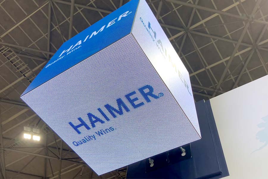 名古屋で開催された展示会でのキューブビジョンレンタル