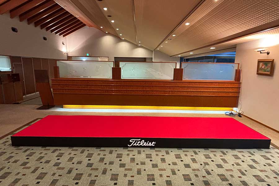 ステージもロゴ入りで作成