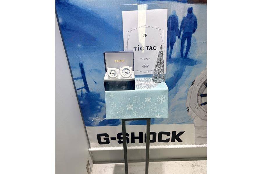 商品が引き立つ物語性と季節感を兼ね備えたタペストリー