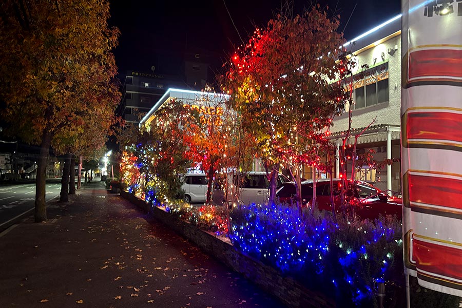 福岡県北九州市のパチスロ店での屋外イルミネーション装飾