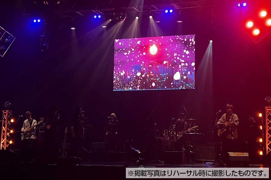 なんばHatch(大阪市浪速区湊町のライブ会場)へのシースルービジョンレンタル