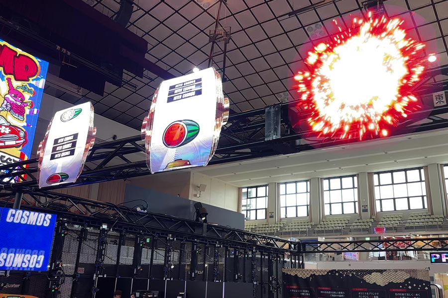 ZANZO LIVE+による宙に浮かぶ未来のスロット演出