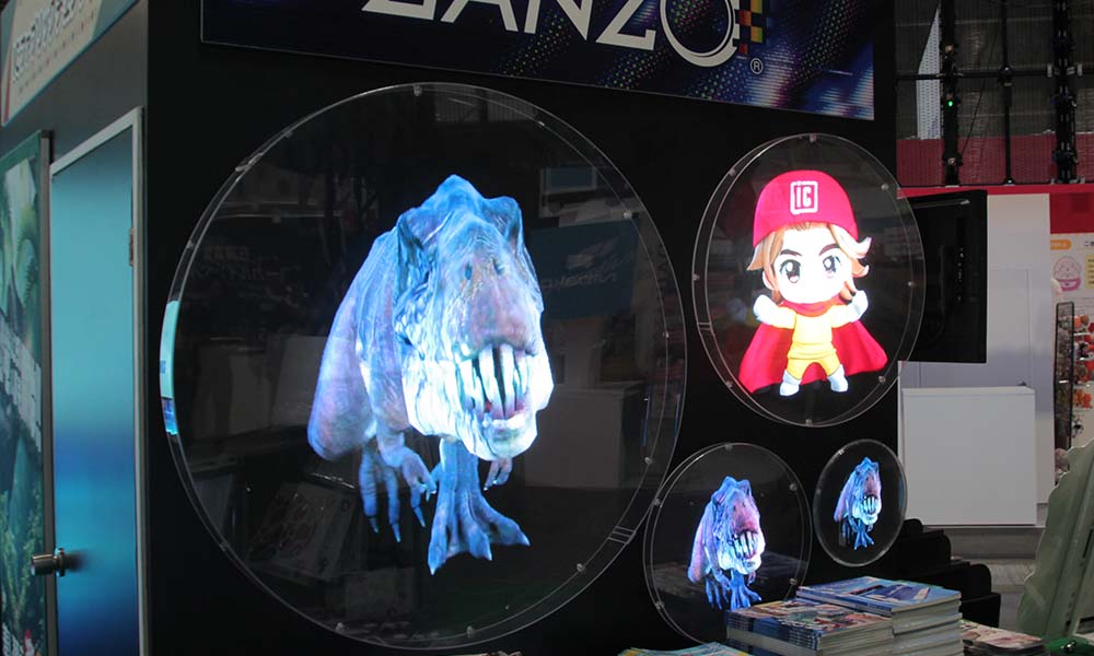 映像が空中に浮くZANZO